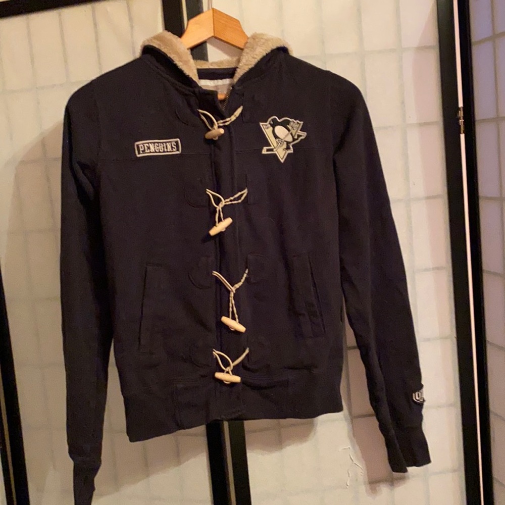 Vintage Newburyport Collection Pittsburgh Penguins Size M